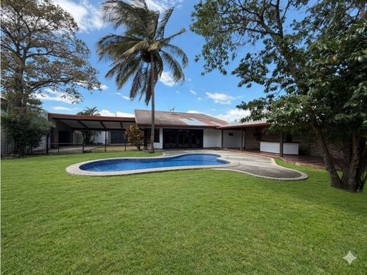 Luxury home in Santa Ana, Provincia de San José