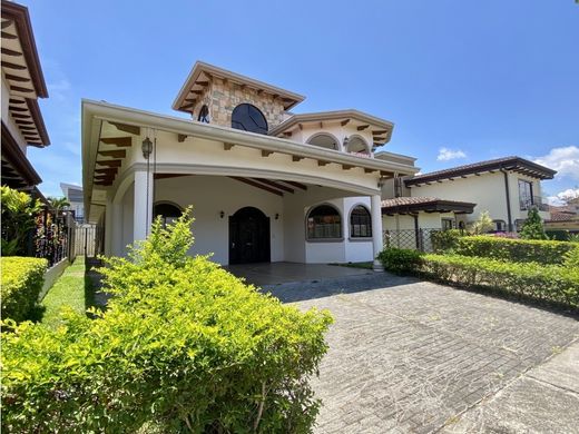 豪宅  Santo Domingo, Provincia de Heredia