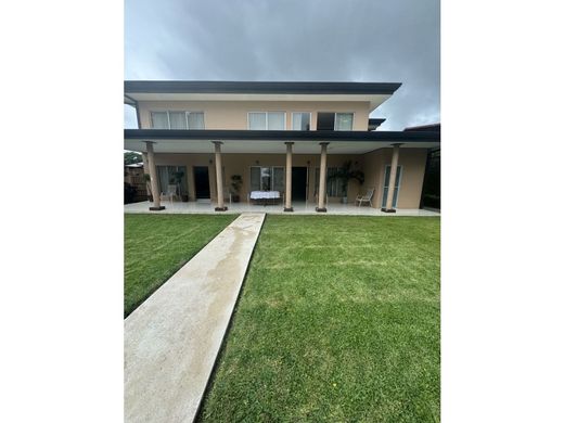 Luxury home in Brasil, Mora