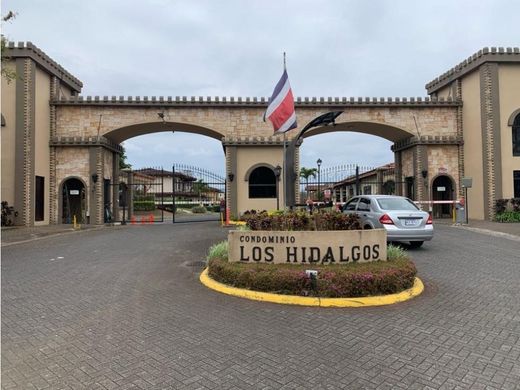 Luxe woning in Santo Domingo, Provincia de Heredia