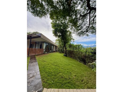 Luksusowy dom w Santa Ana, Provincia de San José