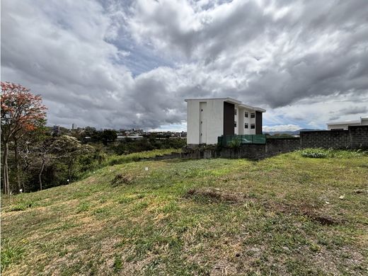 토지 / Escazú, Provincia de San José