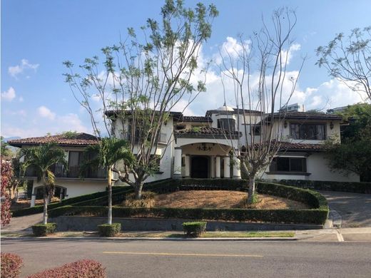 Casa di lusso a Escazú, Provincia de San José