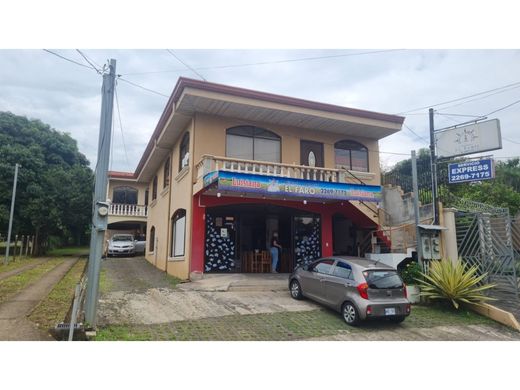 Luxury home in Santa Bárbaraa, Provincia de Heredia