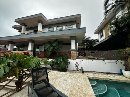 Luxury home in Escazú, Provincia de San José