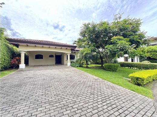 호화 저택 / Santa Ana, Provincia de San José