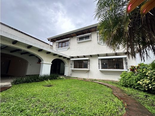 Luxury home in San José, Cantón de San José