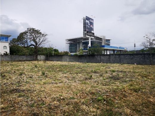 Land in Santa Ana, Provincia de San José