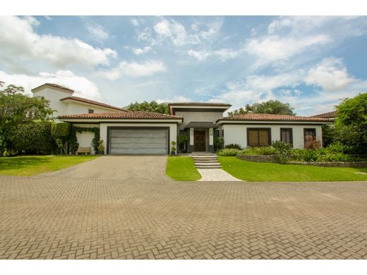 Santa Ana, Provincia de San Joséの高級住宅