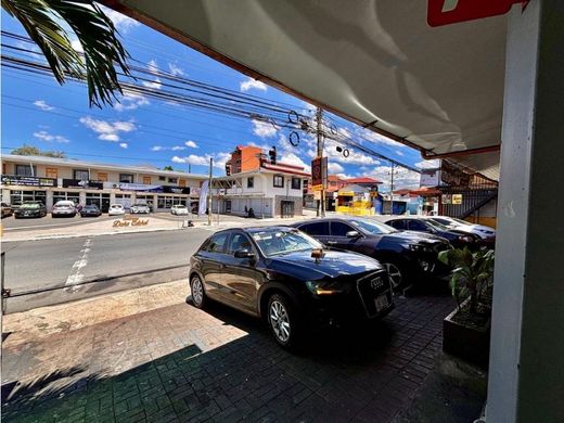 Residential complexes in Heredia, Cantón de Heredia