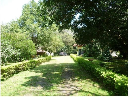 Land in Santa Ana, Provincia de San José