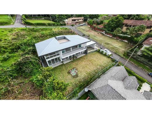 Casa di lusso a Escazú, Provincia de San José