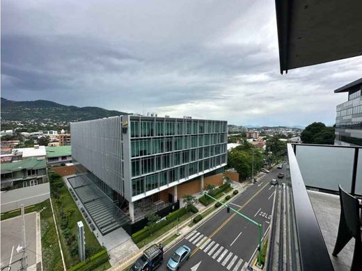 Appartamento a Escazú, Provincia de San José