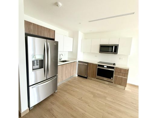 Piso / Apartamento en Escazú, Provincia de San José