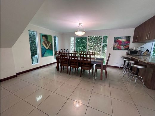 Apartment in Escazú, Provincia de San José