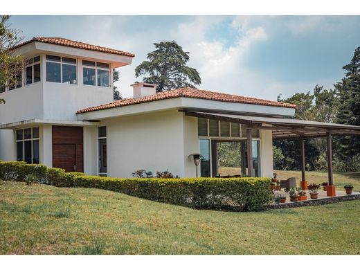 Casa de lujo en San Rafael, Provincia de Heredia