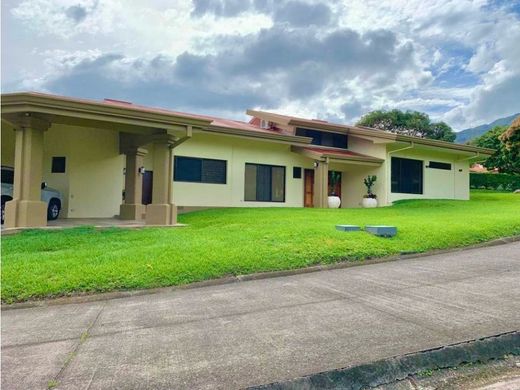 Luxury home in Santa Ana, Provincia de San José