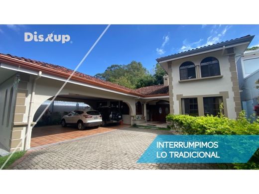 Casa de lujo en Curridabat, Provincia de San José