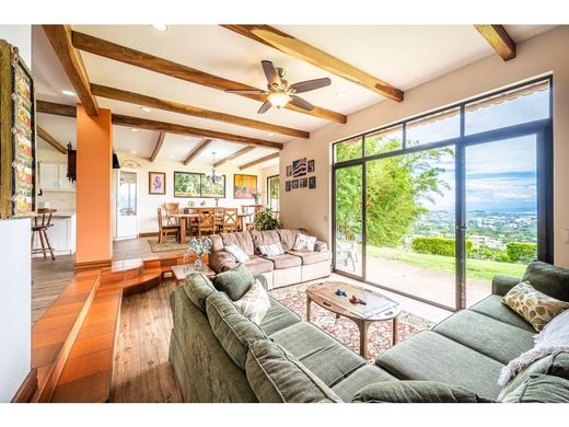 Casa di lusso a Escazú, Provincia de San José