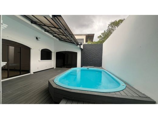 Casa de lujo en Tres Ríos, La Unión