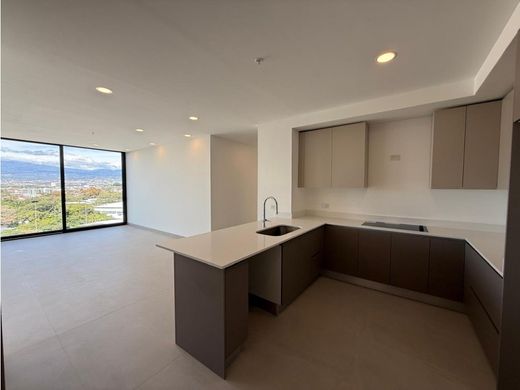 Piso / Apartamento en Escazú, Provincia de San José