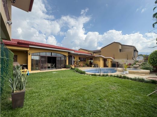 Casa di lusso a Escazú, Provincia de San José