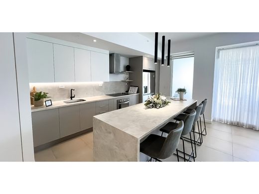 Piso / Apartamento en Mata de Palo, Cantón de San José