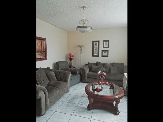 Casa de luxo - Alajuela, Cantón de Alajuela