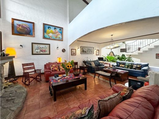 Curridabat, Provincia de San Joséの高級住宅