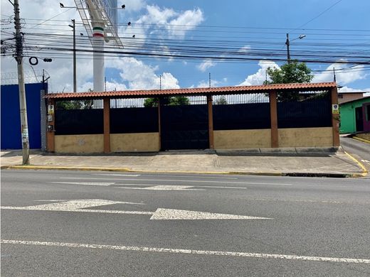 Luxury home in Daniel Flores, Pérez Zeledón