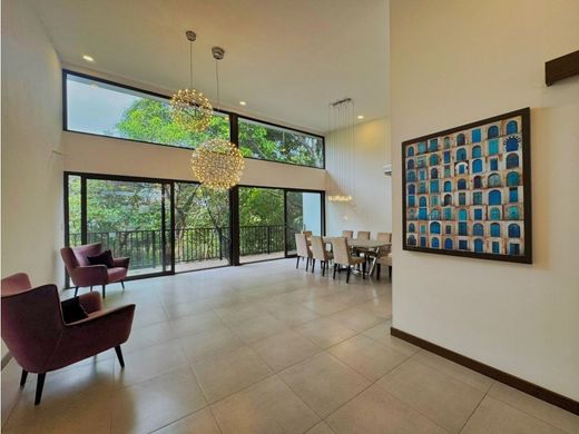 Casa di lusso a Escazú, Provincia de San José