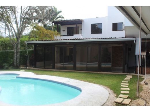 Boerderij in Santa Ana, Provincia de San José