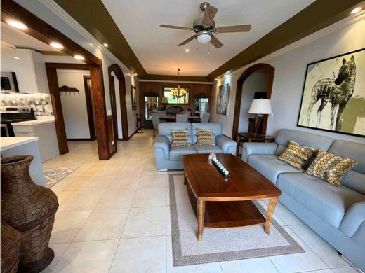 Apartament w Escazú, Provincia de San José
