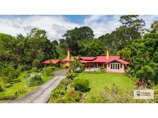 Luxe woning in San Rafael, Provincia de Heredia