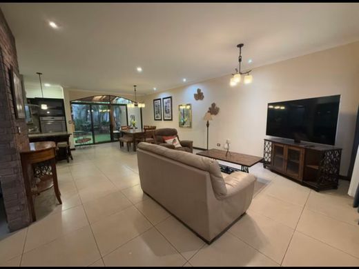 Casa de luxo - Santa Ana, Provincia de San José