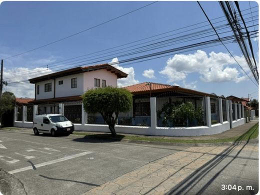 豪宅  Santo Domingo, Provincia de Heredia