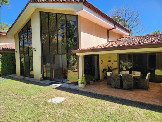 豪宅  Santa Ana, Provincia de San José