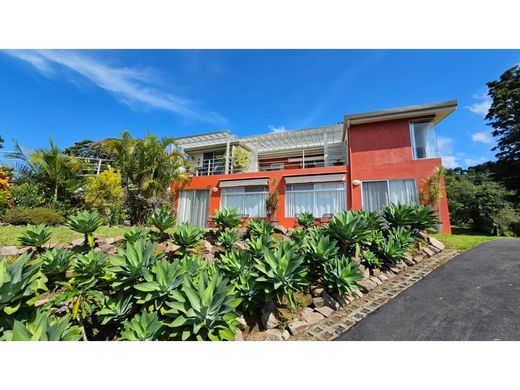 Luxe woning in Grecia, Provincia de Alajuela