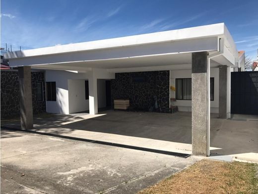 Casa di lusso a Escazú, Provincia de San José