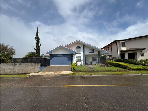 Luxury home in San Josecito, San Isidro