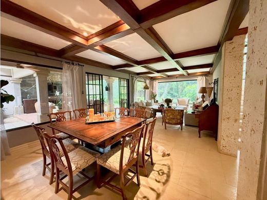 Casa di lusso a Escazú, Provincia de San José