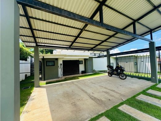 Residential complexes in Guácima, Cantón de Alajuela