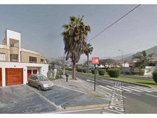 Luxus-Haus in La Molina, Lima