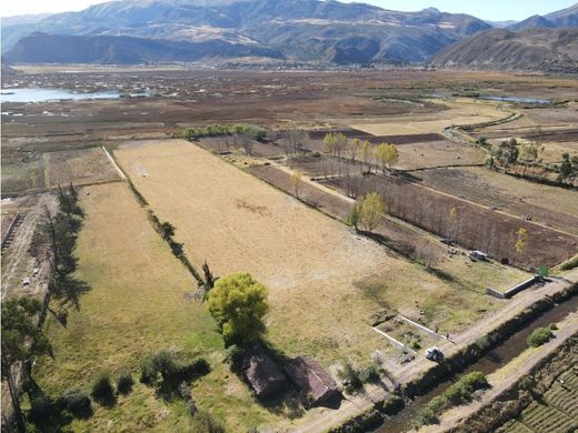 Land in Lucre, Provincia de Quispicanchis