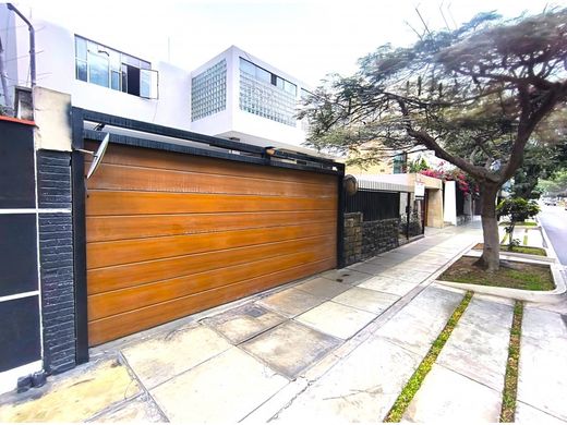 Miraflores, Limaの高級住宅