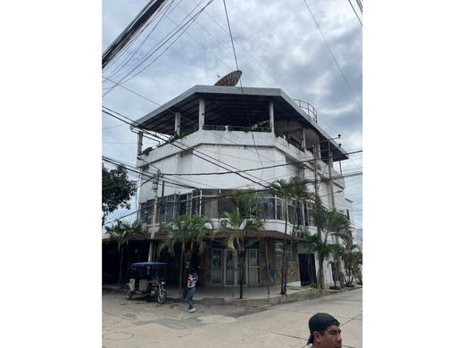 호화 저택 / Tarapoto, Provincia de San Martín