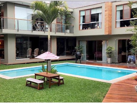 Luxury home in La Molina, Lima