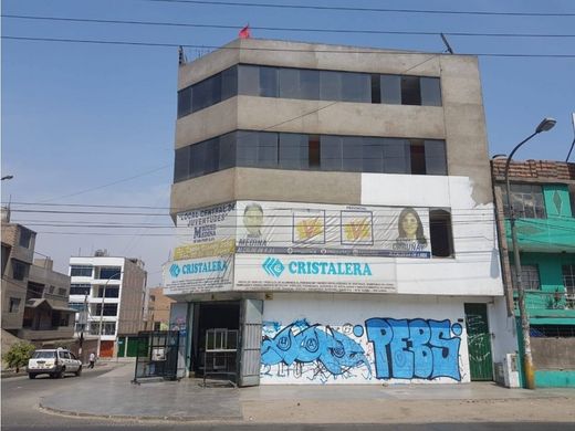 Residential complexes in San Juan de Lurigancho, Lima
