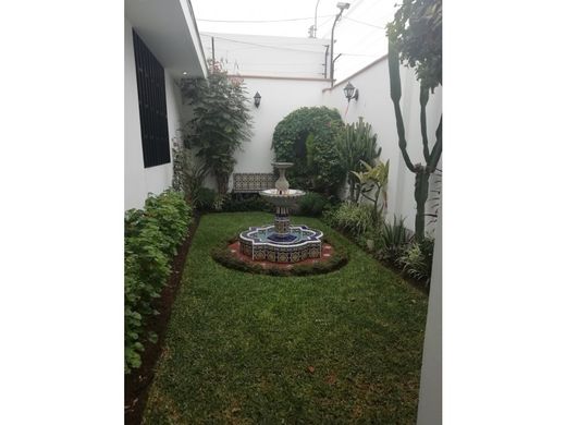 Casa de luxo - Santiago de Surco, Lima