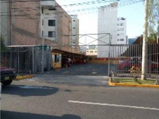Участок, Miraflores, Lima